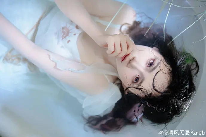 货轮泄漏事故现场